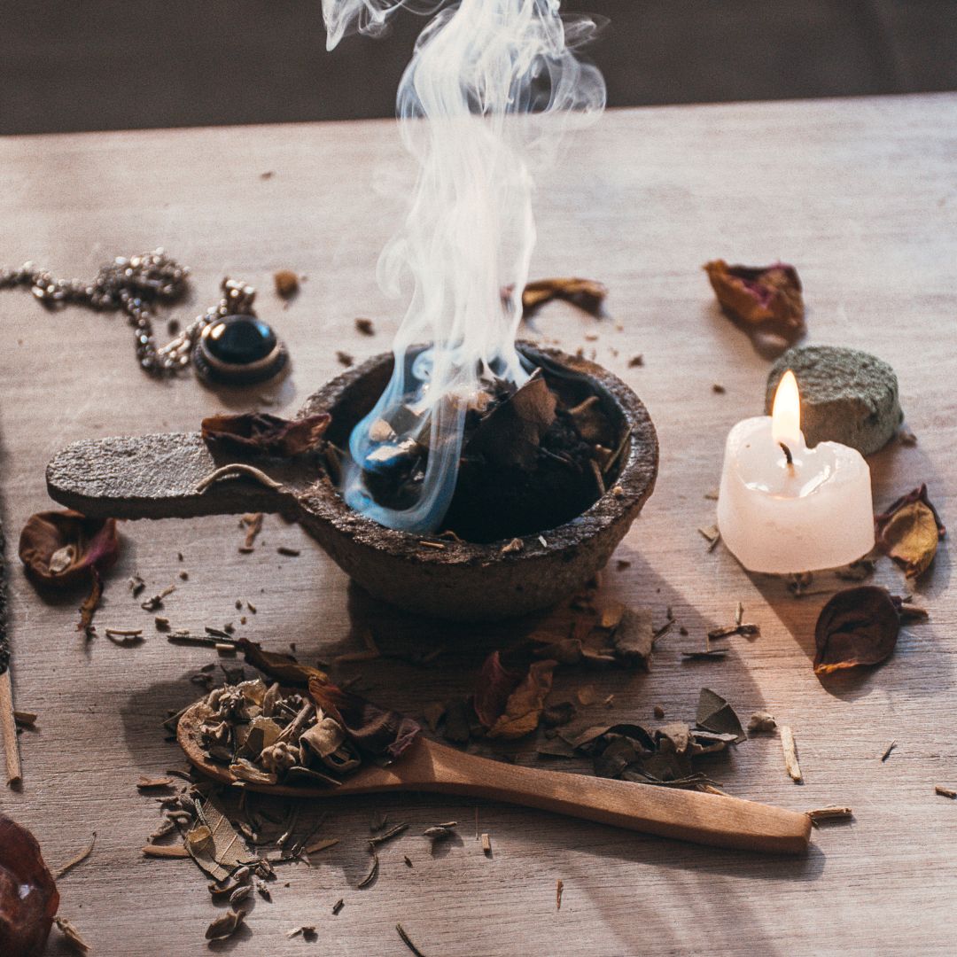 Sahumerios para limpieza energética, amor y prosperidad
