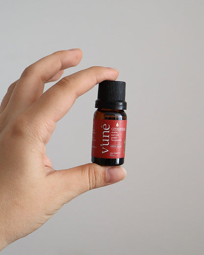 Frasco de 10ml de aceite esencial de citronela Vuné 100% puro