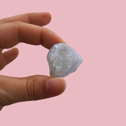 Ágata blue lace pulida, piedra de calma en pieza única