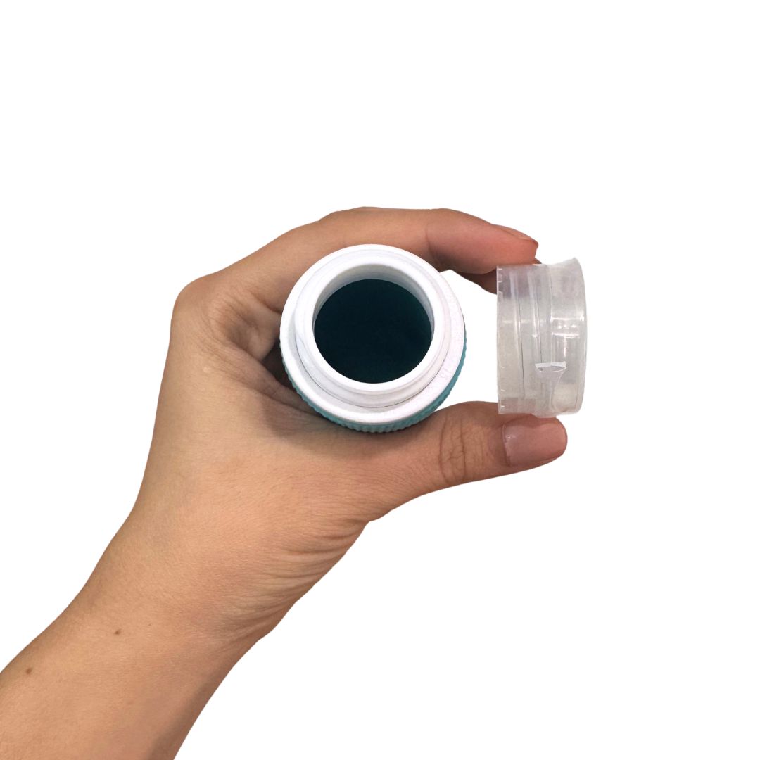Interior del dispensador de silicona higienico para crema dental