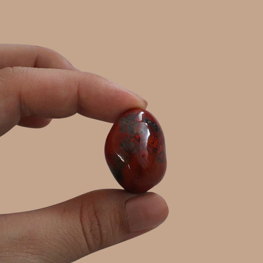 Jaspe rojo piedra natural, energía y anclaje a tierra