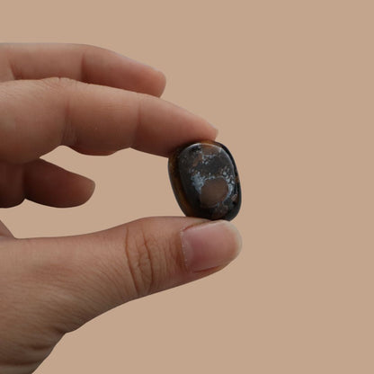 Piedra Ojo de tigre pulida, pieza única número 9 - Teraviva