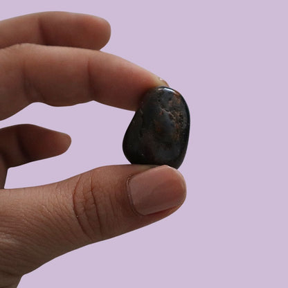 Ónix negro piedra rodada para la protección y el enfoque