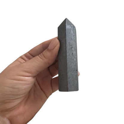 Shungita torre en punta