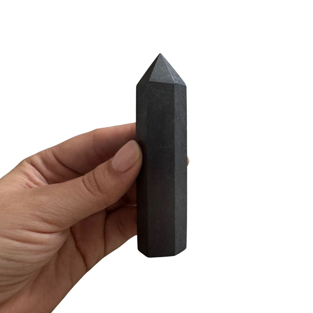 Shungita torre en punta