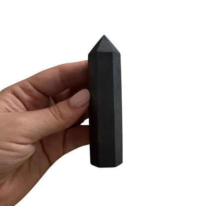 Shungita torre en punta