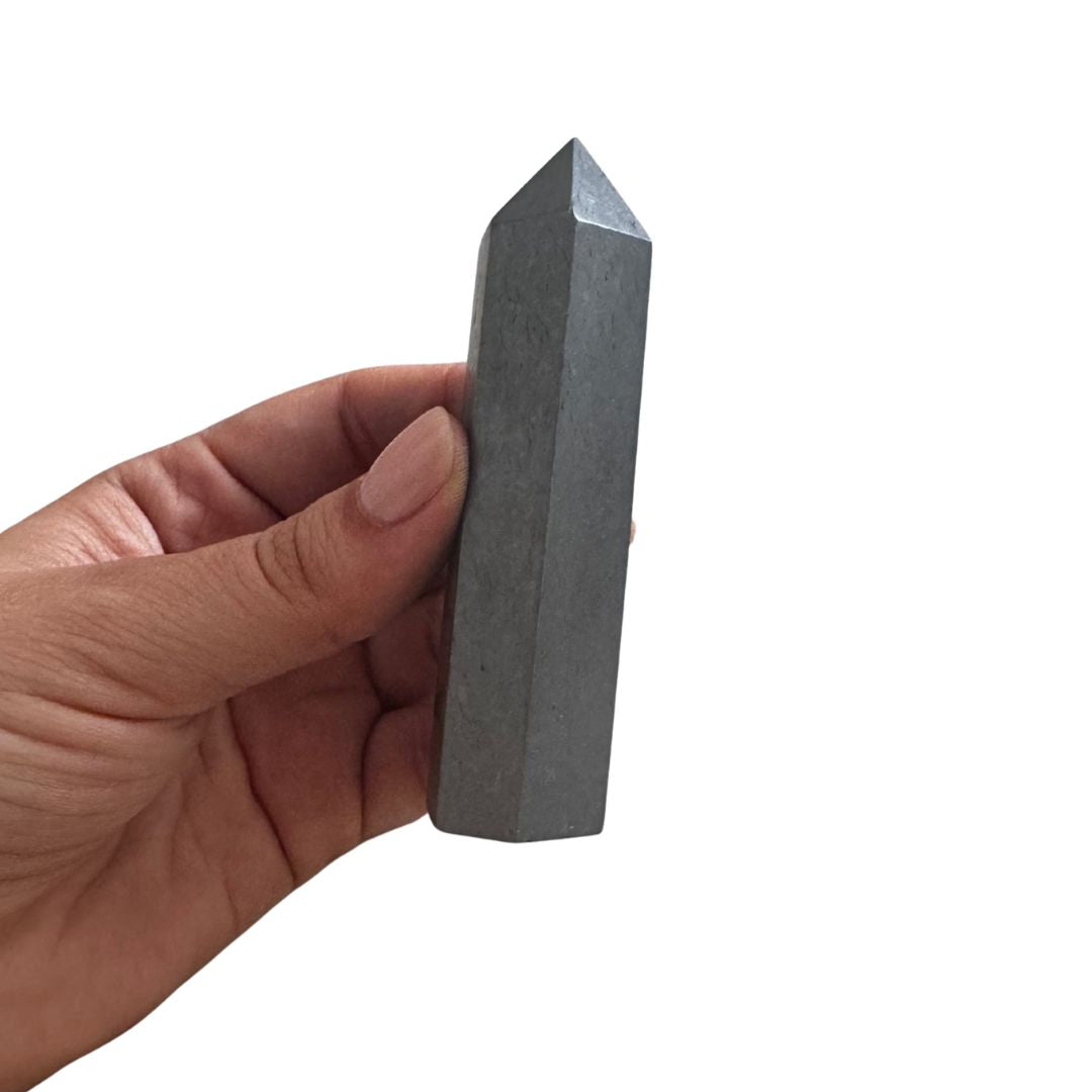 Shungita torre en punta