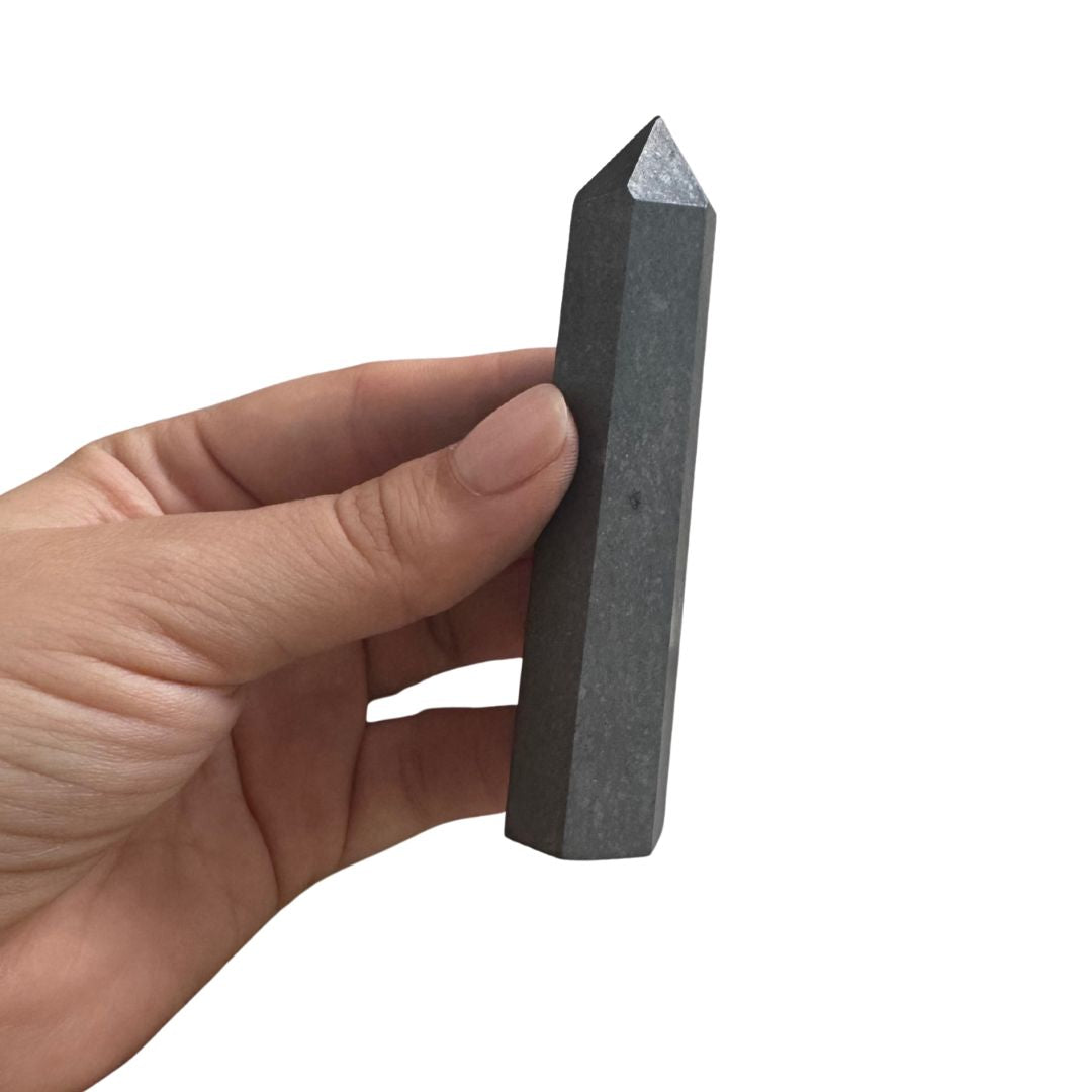 Shungita torre en punta